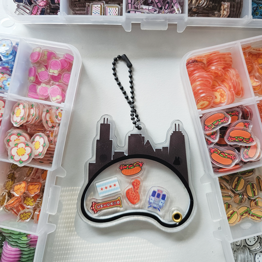 Custom Shaker Keychain | The Bean with Chicago Skyline
