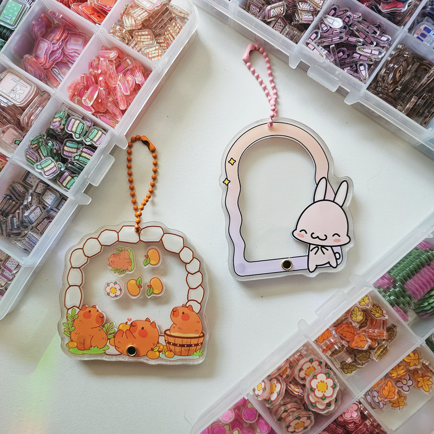Custom Shaker Keychain | Capybaras | Pineberry Bunny